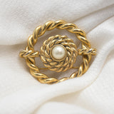 Vintage Gold‑Tone Rope Circle Brooch w/ Faux Pearl Center – 2" – .8 oz