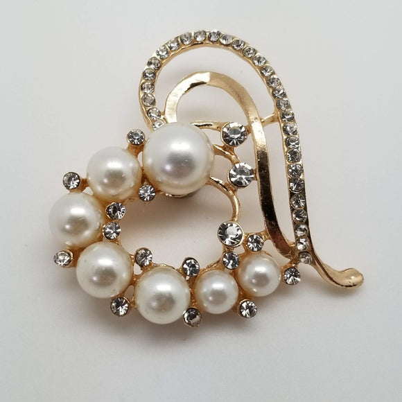 Pearl and Crystal Heart Magnetic Brooch/Pin